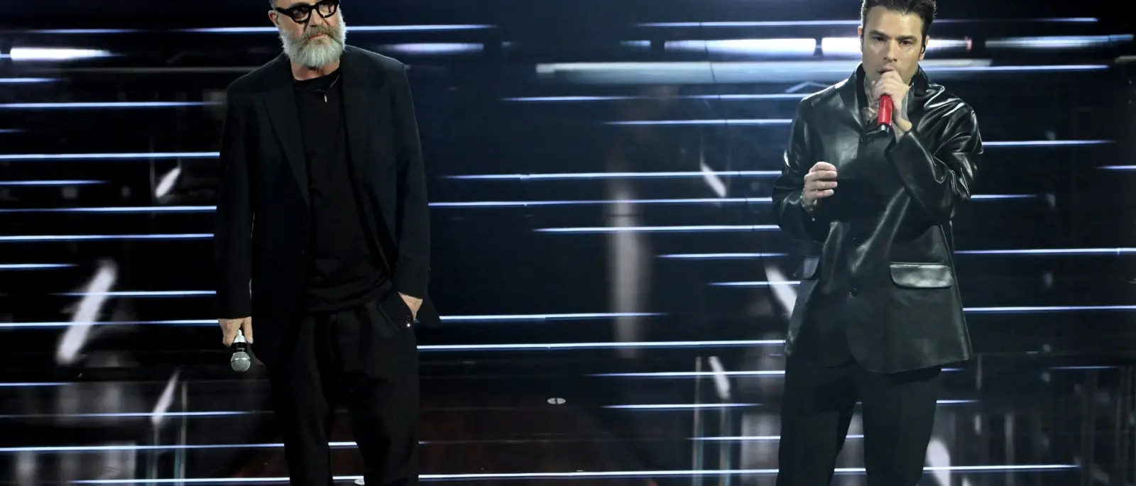 Fedez e Achille Lauro, gelo sul palco dell’Ariston: presentazione saltata, voci di tradimento e il fantasma di Chiara Ferragni\n