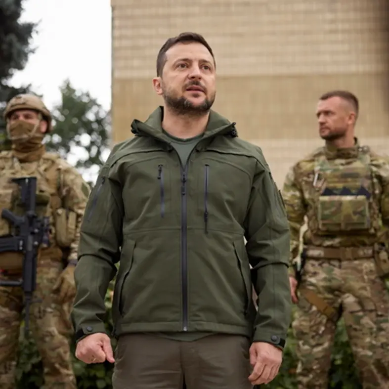 Ucraina, i contatti si moltiplicano ma i negoziati restano lontani:\u00A0Zelensky sente Trump, Mosca risponde con 420 droni e 39 missili\n