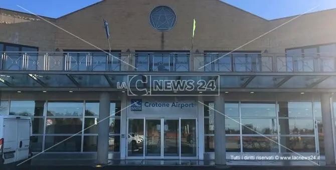 «All’aeroporto di Crotone voli SkyAlps garantiti fino al 31 agosto»,\u00A0l’allarme del Comitato: servono 15 milioni\n