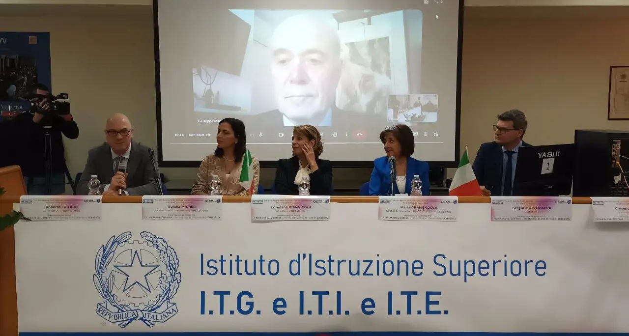 <p>Una scuola calabrese alla 45esima Youth Science Creation Competition: realizzato un sistema di <span style=\"color:hsl(0, 75%, 60%);\">domotica per persone con disabilità</span></p>