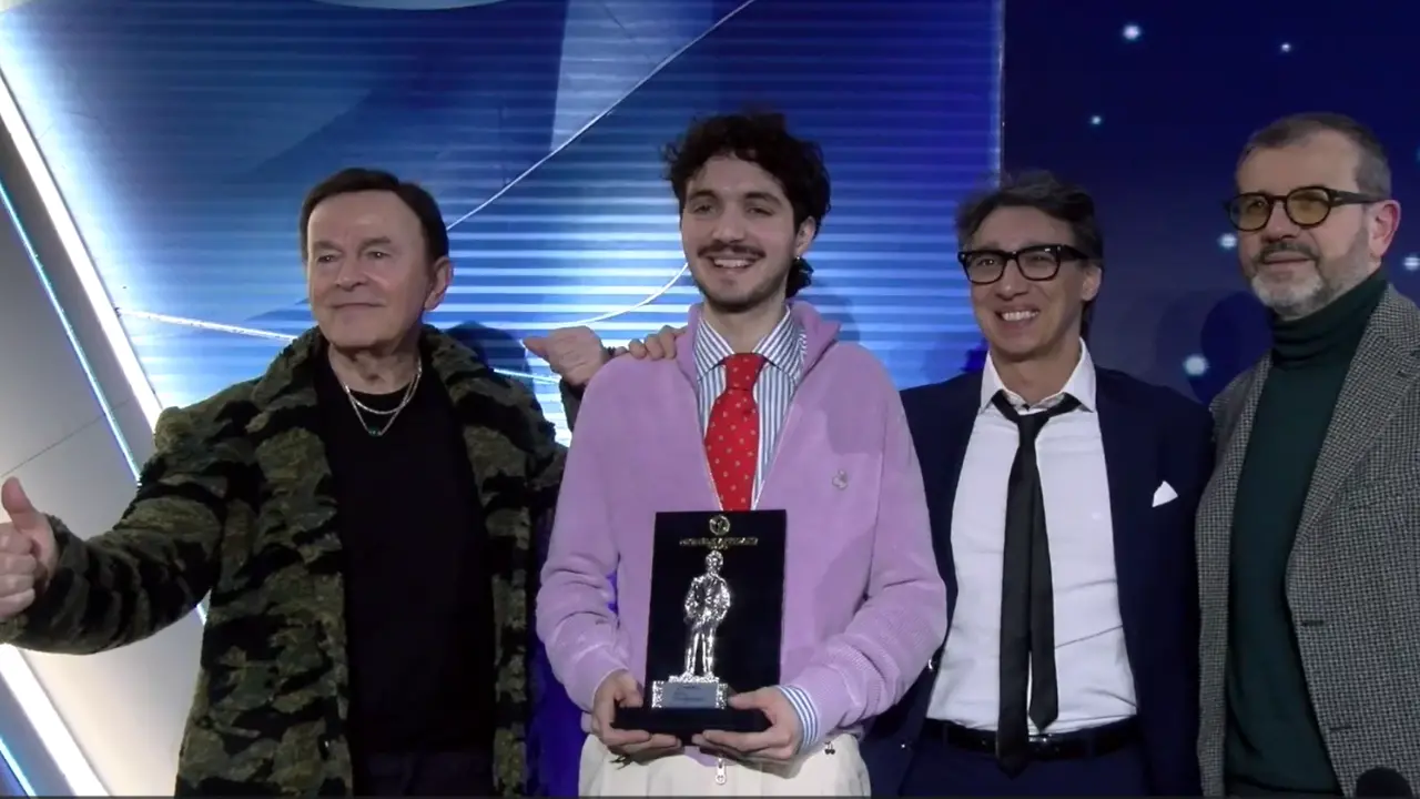 Sanremo, a Mazzariello il Premio Enzo Jannacci realizzato dall’orafo calabrese Michele Affidato