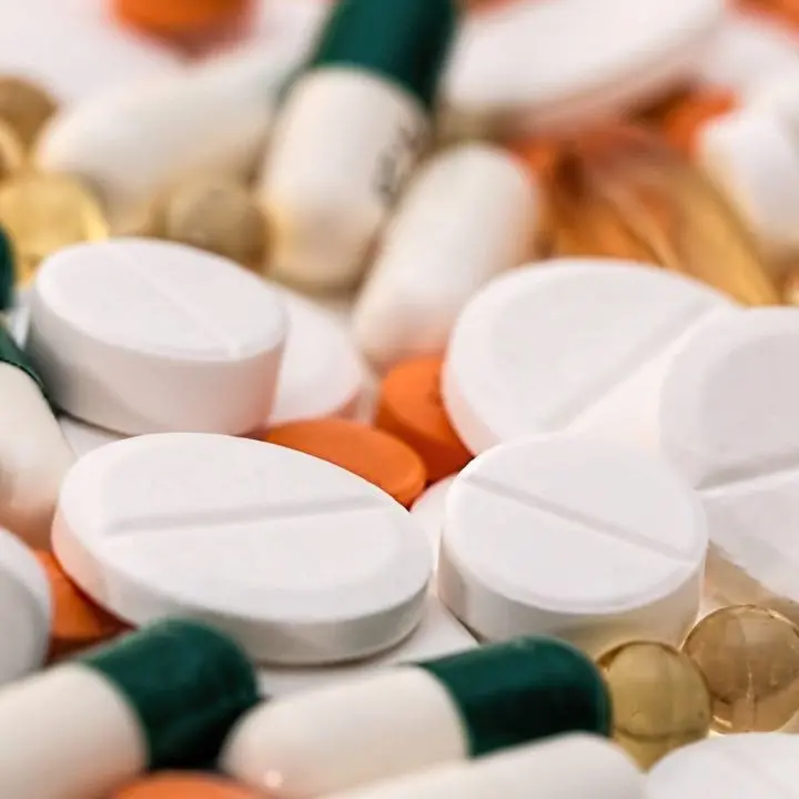 <p>Traffico di anabolizzanti, inchiesta della Procura di Pistoia: <span style=\"color:hsl(0, 75%, 60%);\">domiciliari </span>per un ragazzo di Cassano all’Ionio</p>