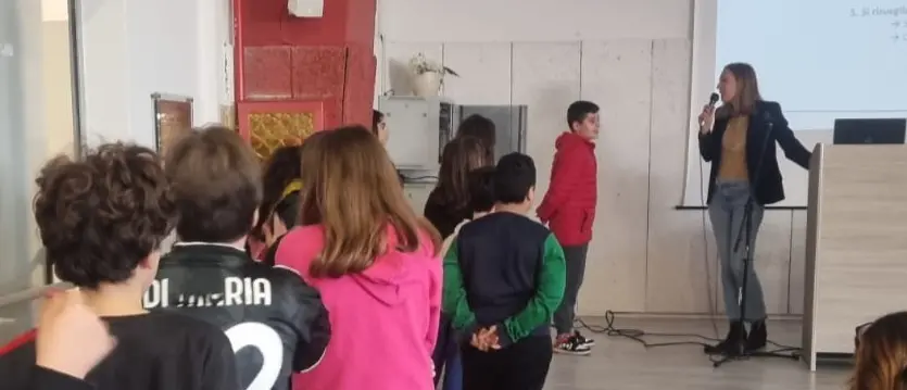 A Villa la scuola diventa presidio di salute pubblica: studenti protagonisti della prevenzione sanitaria\n