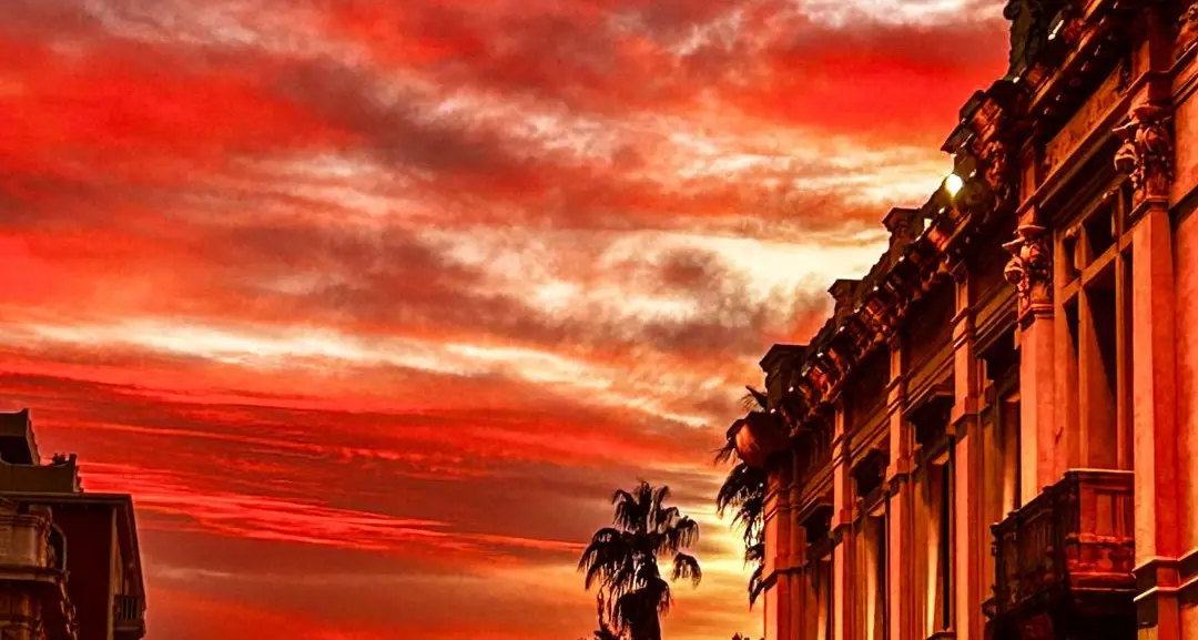 Tramonto d’amore sul Corso Garibaldi\n