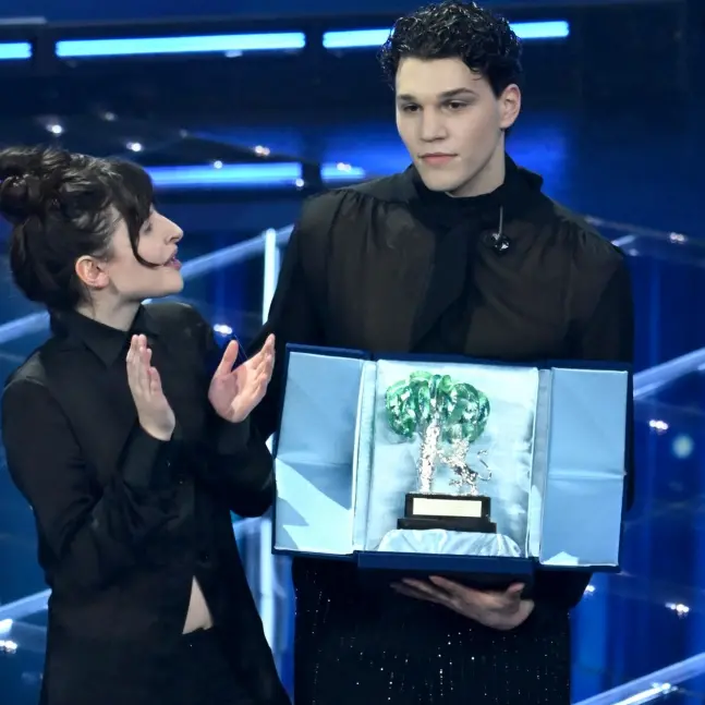 Sanremo, Nicolò Filippucci vincitore delle Nuove proposte con la sua Laguna\n