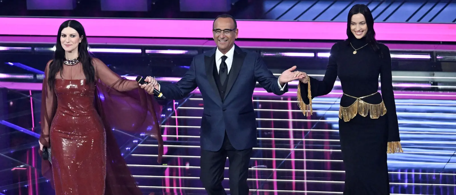 Sanremo, diario di una positiva terza serata: varietà, star globali e un Festival che ritrova ritmo\n