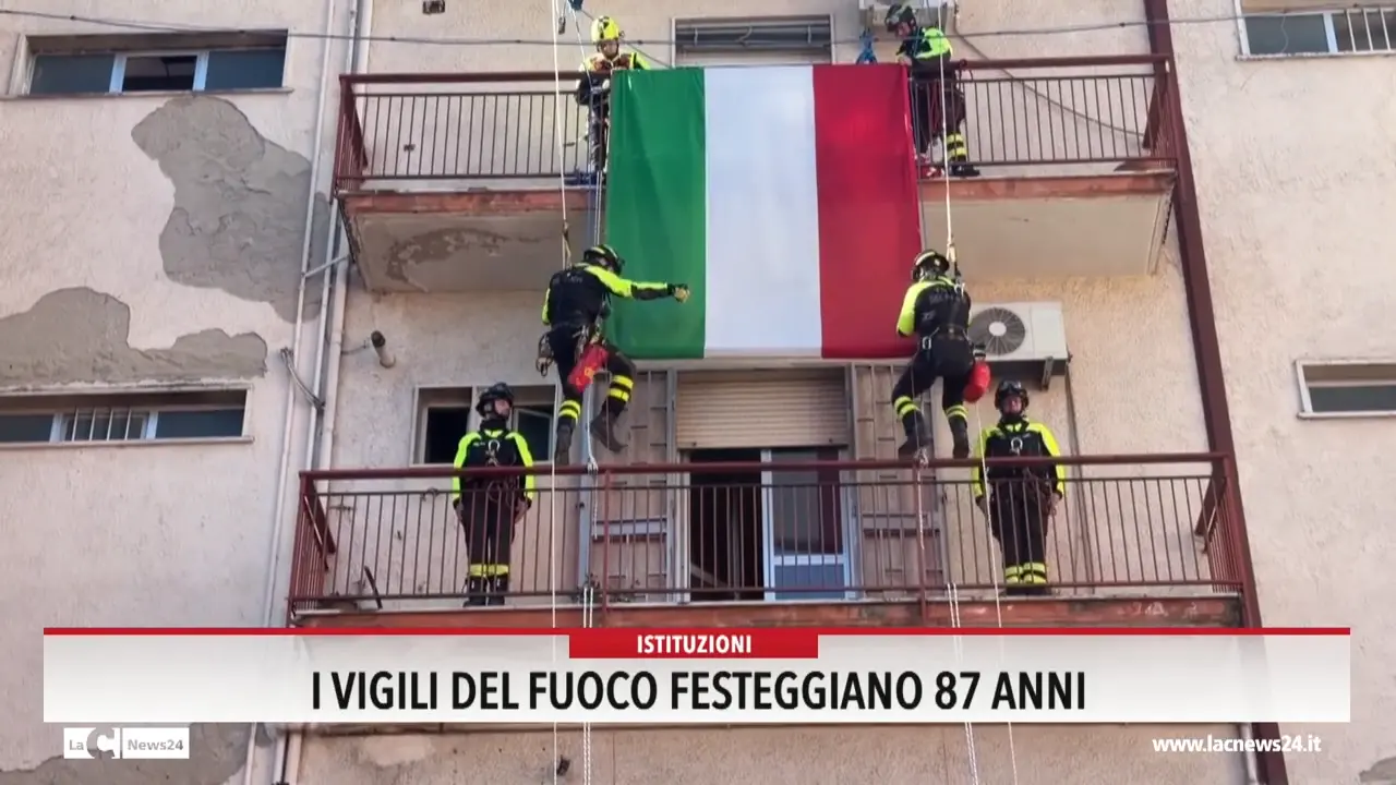 I Vigili del fuoco festeggiano 87 anni