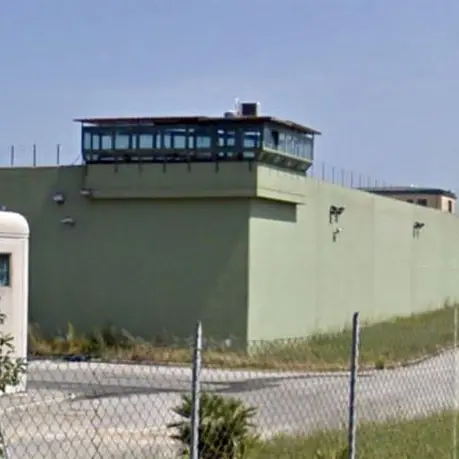Detenuto si toglie la vita nel carcere di Vibo Valentia\n