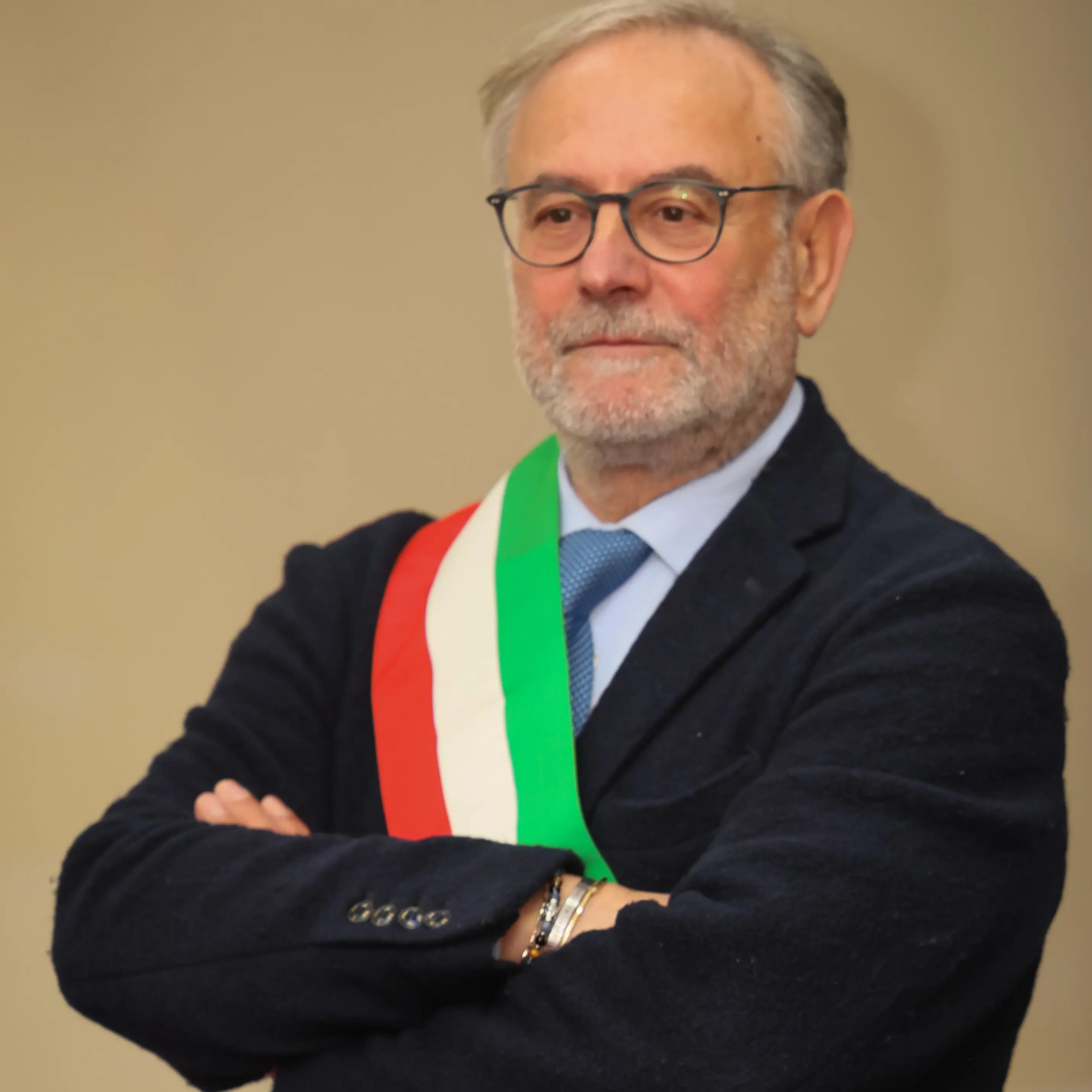 Porto di Saline, Verduci avverte: «Riaprire l’imboccatura senza difese costiere significa esporre Lazzaro e l’intero litorale a nuovi rischi»\n