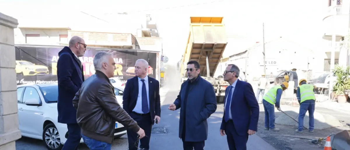 Reggio, “Strada facendo” entra nel vivo: via al rifacimento del manto sulla direttrice San Leo-Pellaro\n