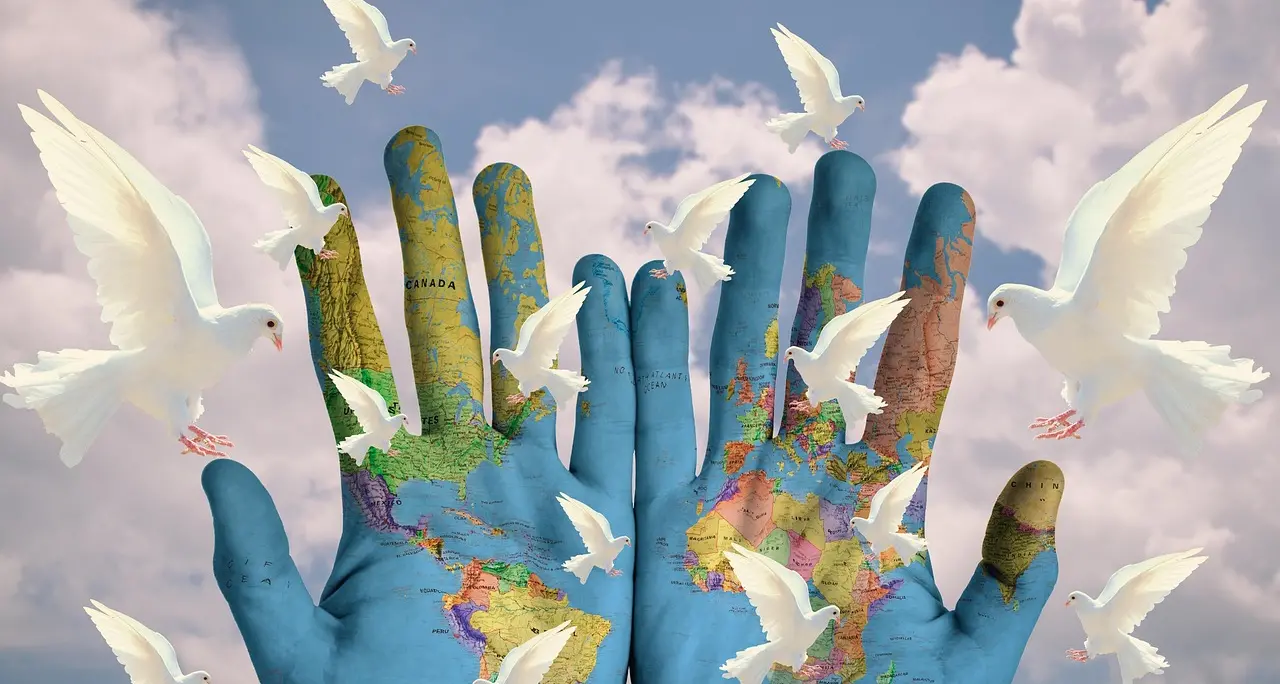 <p>Guerra, indifferenza e resa morale: da Teheran a Cutro<span style=\"color:hsl(0, 75%, 60%);\"> il male è la normalità</span> ma la vera rivoluzione è la pace</p>