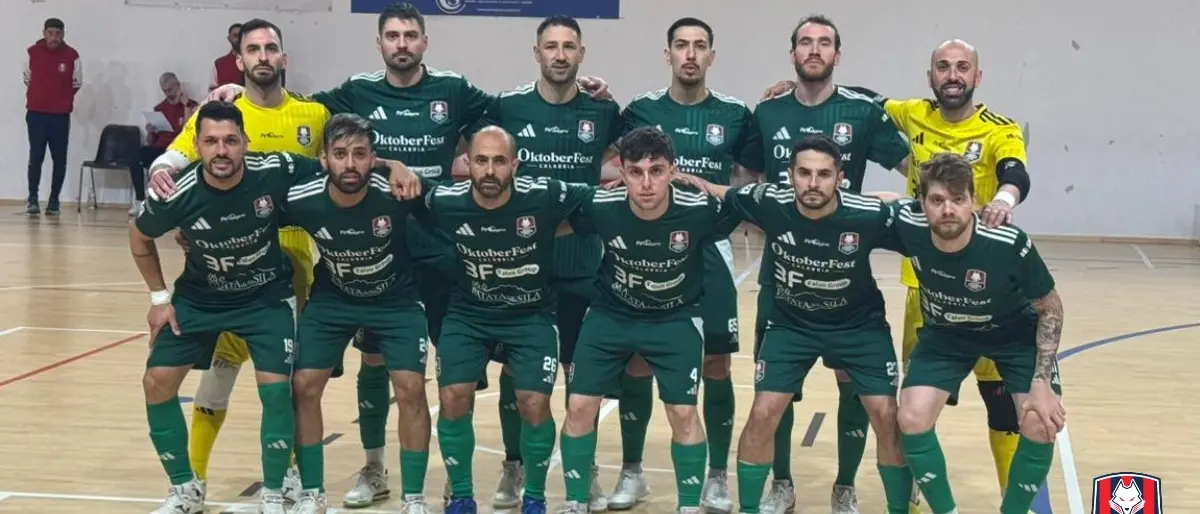 Mantova-Pirossigeno Cosenza 3-3, rimonta e contro-rimonta al PalaSguaitzer: Marcelinho salva i lupi\n