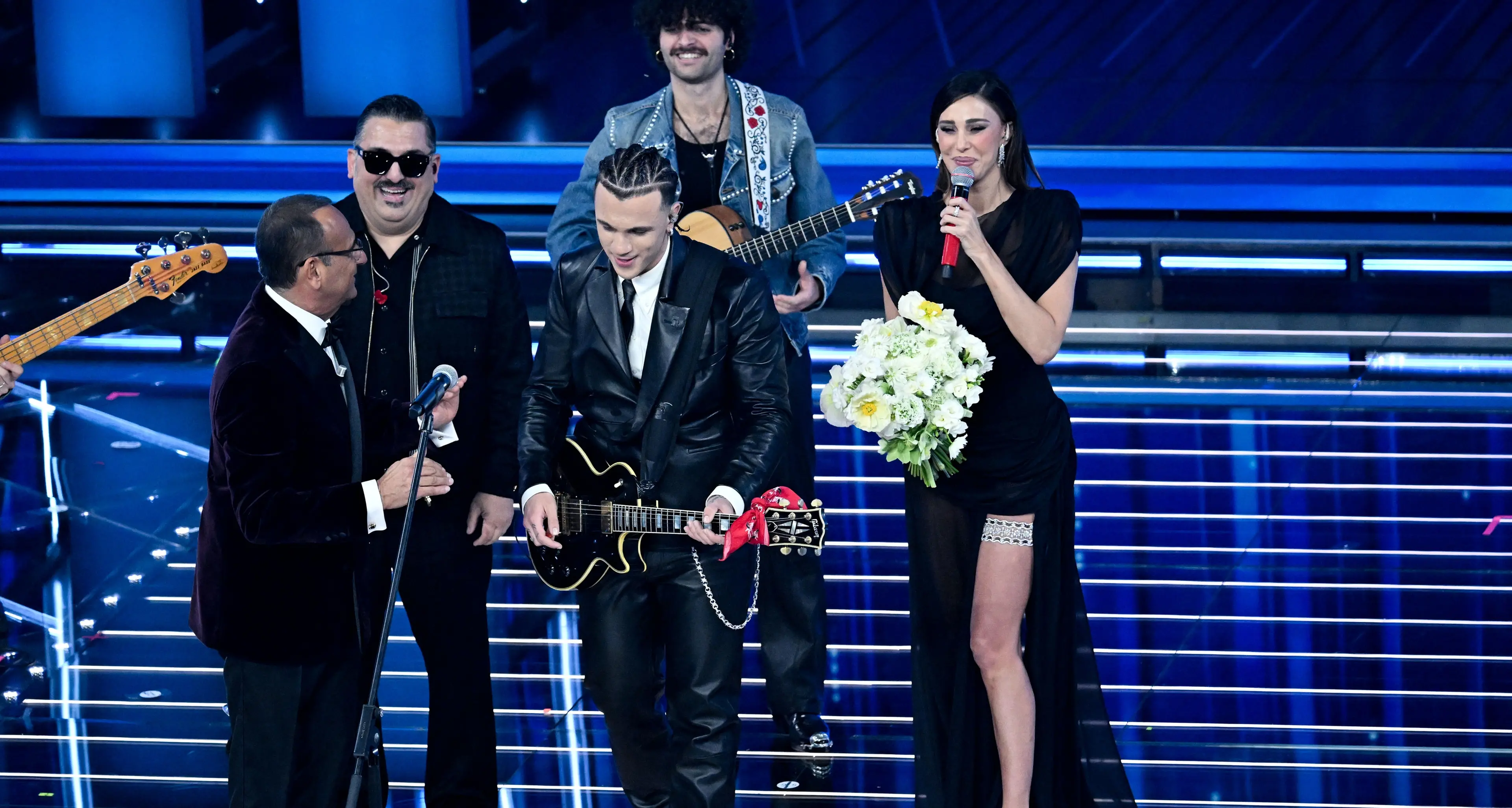 Sanremo 2026, anche la quarta serata sotto tono negli ascolti:\u00A010,8 milioni di spettatori e il 65,6% di share\n