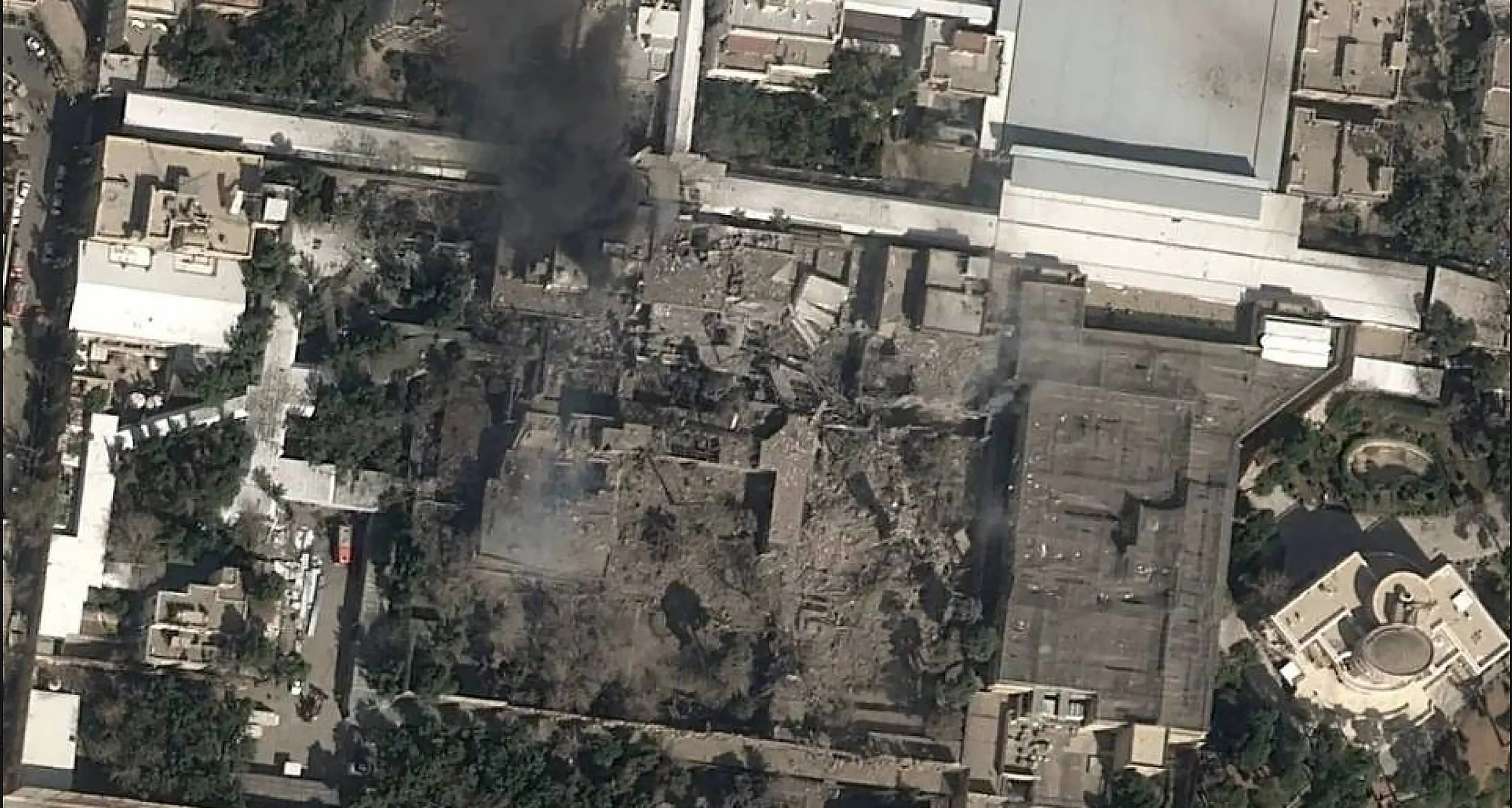 Attacco Usa-Israele all’Iran: questa volta l’obiettivo dei raid è abbattere il regime degli ayatollah\n