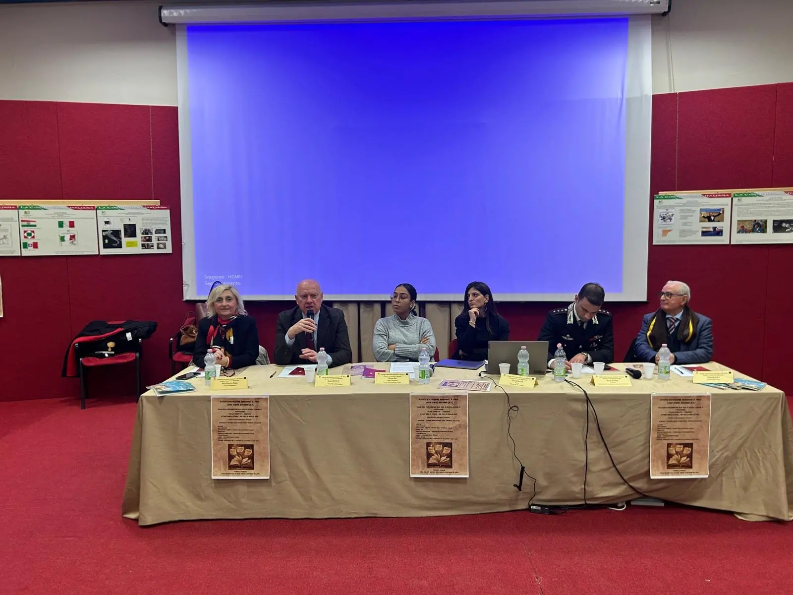 Rosarno a lezione di Costituzione, le istituzioni entrano in aula\n