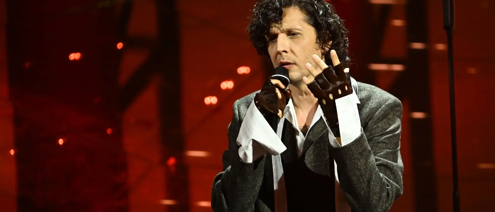 A Ermal Meta il premio “People & Planet Lab – Canzone Sostenibile”: a Sanremo la musica diventa voce dell’Agenda 2030\n