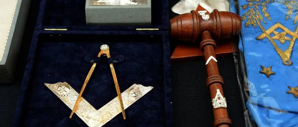 ‘Ndrangheta e massoneria, cosa c’è dietro il numero «28 su 32»: un racconto fra leggenda e realtà\n