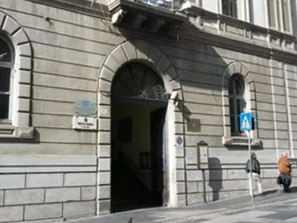 Dubai, studentesse del Galluppi bloccate dal conflitto: Catanzaro in apprensione per Vittoria e la compagna