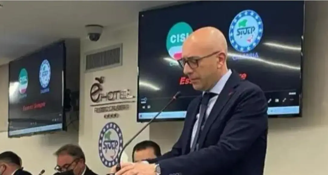 Aggressione agli agenti al Rione Marconi, il Siulp: «Colpita la democrazia, serve più presenza dello Stato»\n