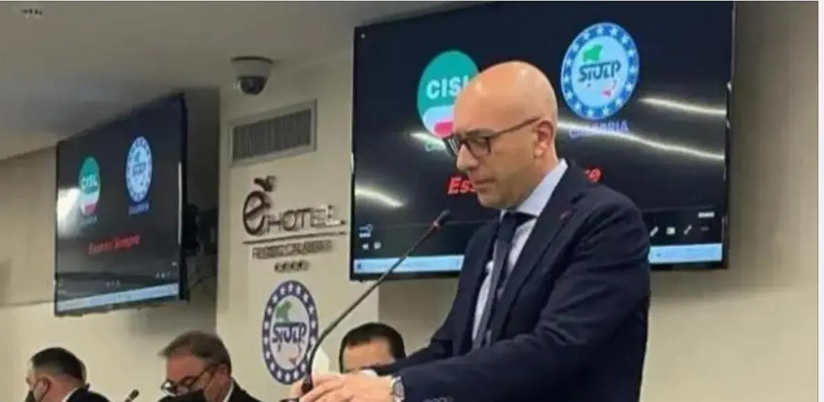 Aggressione agli agenti al Rione Marconi, il Siulp: «Colpita la democrazia, serve più presenza dello Stato»\n