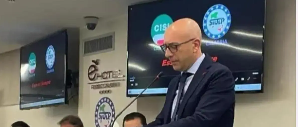 Aggressione agli agenti al Rione Marconi, il Siulp: «Colpita la democrazia, serve più presenza dello Stato»\n