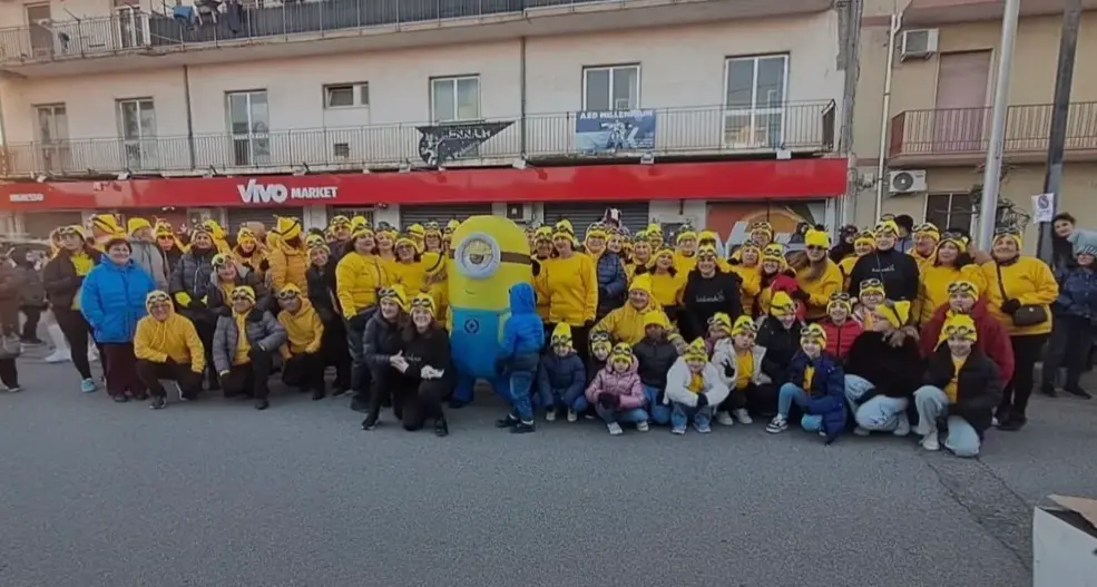 “Bentornato Carnevale 2026”, un’esplosione di colori, carri allegorici e tradizione\u00A0organizzato dalla Pro Loco Reggio Sud Aps\n