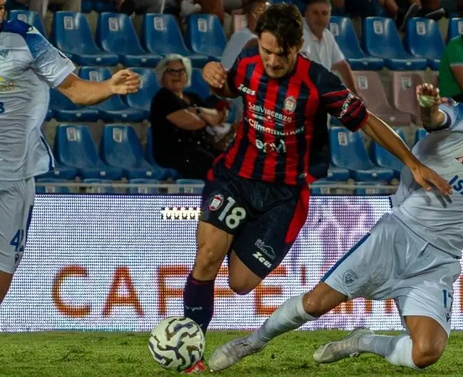 Serie C, il Crotone si fa rimontare dal Monopoli: al Veneziani finisce 1 a 1\n