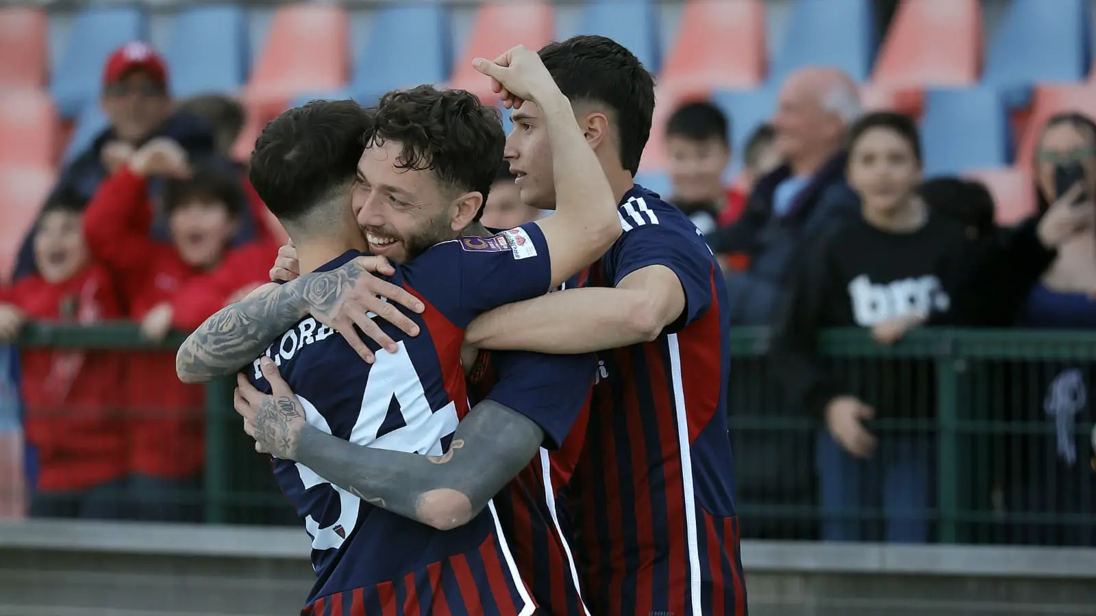 <p>Cosenza, la vittoria contro il Sorrento restituisce una squadra indebolita dal mercato</p>