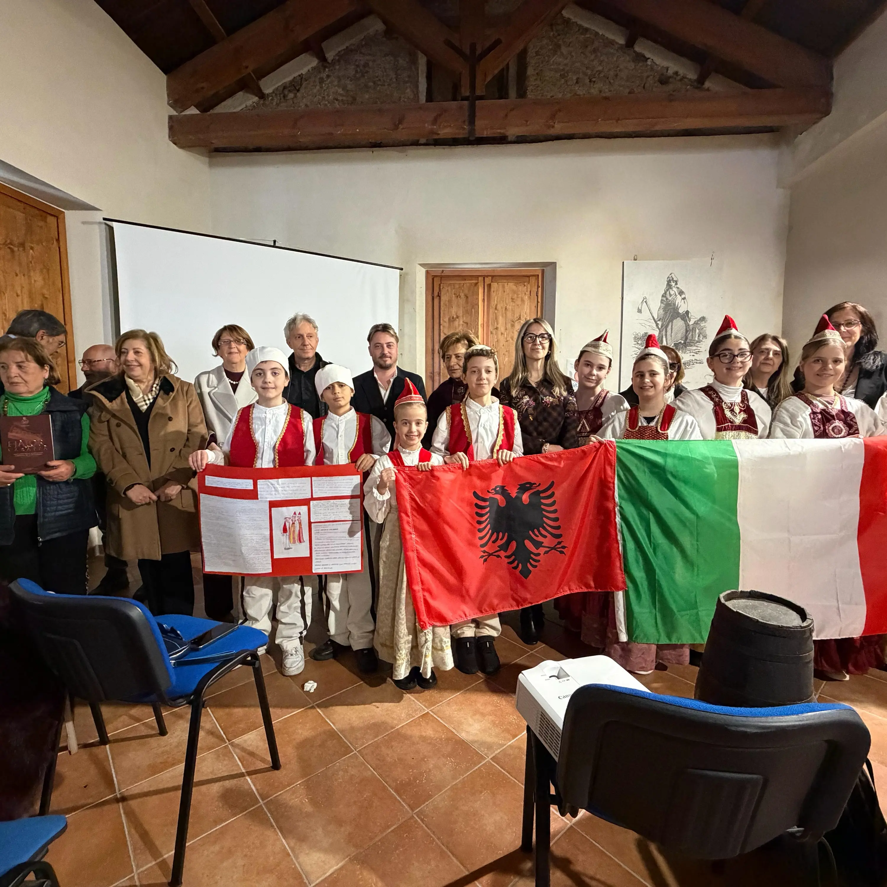 Il futuro ha un cuore antico, Caraffa omaggia la parlata arbëreshë in occasione della Giornata internazionale della lingua madre\n