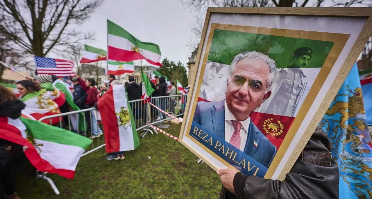 Il Kurdistan in moto per il cambio di regime e la guerra dei proxy iraniani:\u00A0doppio fronte dopo l’attacco Usa-Israele\n