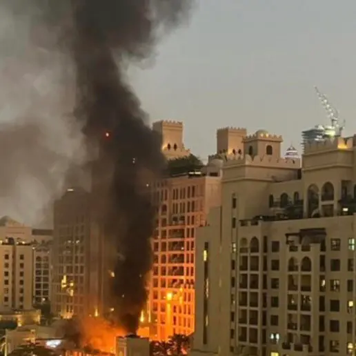 Tensione tra Usa e Iran, calabresi bloccati a Dubai. Lo studente cosentino Mirko: «Tanta paura e scene da film»\n