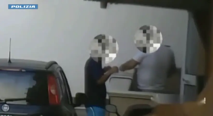 Breaking Bad alla crotonese,\u00A0l’impresa familiare dello spaccio di droga a Isola Capo Rizzuto: ecco i ruoli e le accuse\n