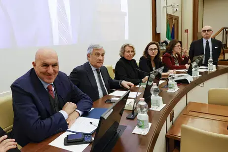 Crisi in Medio Oriente, audizione in Parlamento con Crosetto e Tajani:\u00A0«Nella regione circa 70mila connazionali»\n