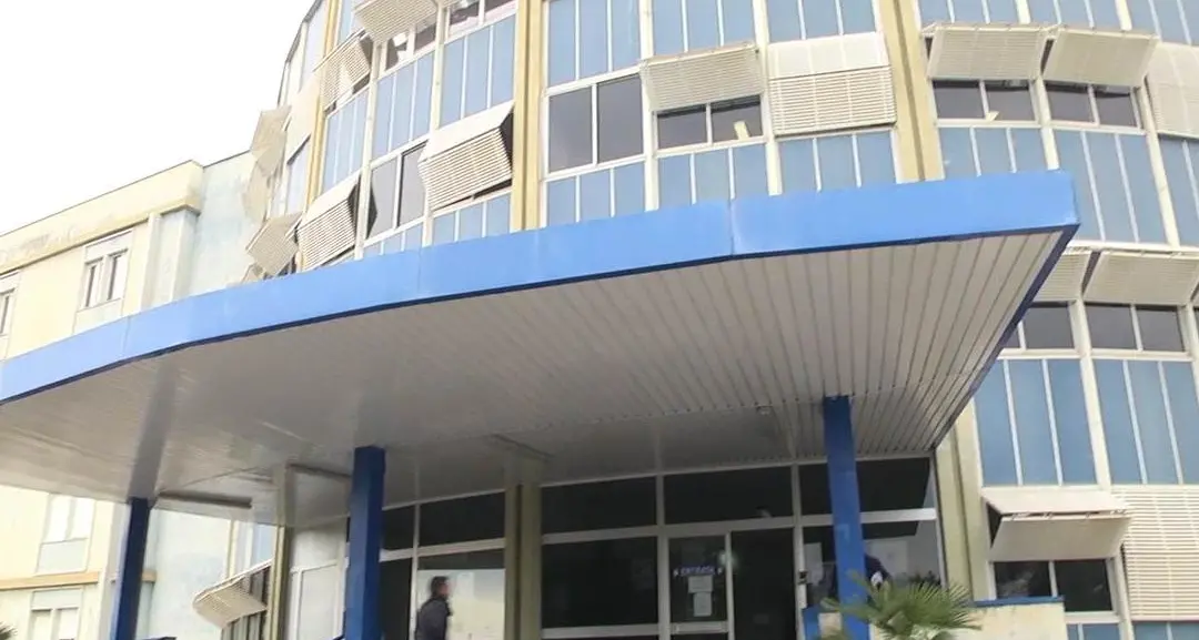 Siderno, infermiera colpita con un pugno in faccia mentre era in servizio\n