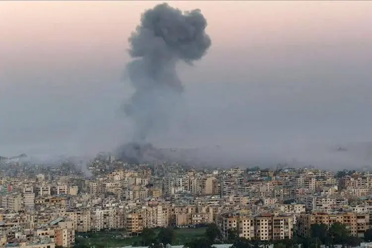 Israele apre ai negoziati con il Libano, ma Beirut resta sotto le bombe\n