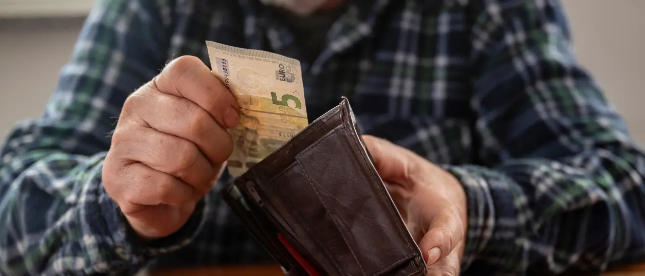 Trecento euro contro la povertà. Ma senza lavoro la Calabria non si salva\n