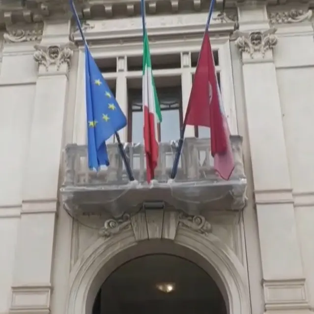 <p>Reggio Calabria, centrodestra e centrosinistra verso la scelta del candidato sindaco: sarà derby tra Pd e FI?</p>