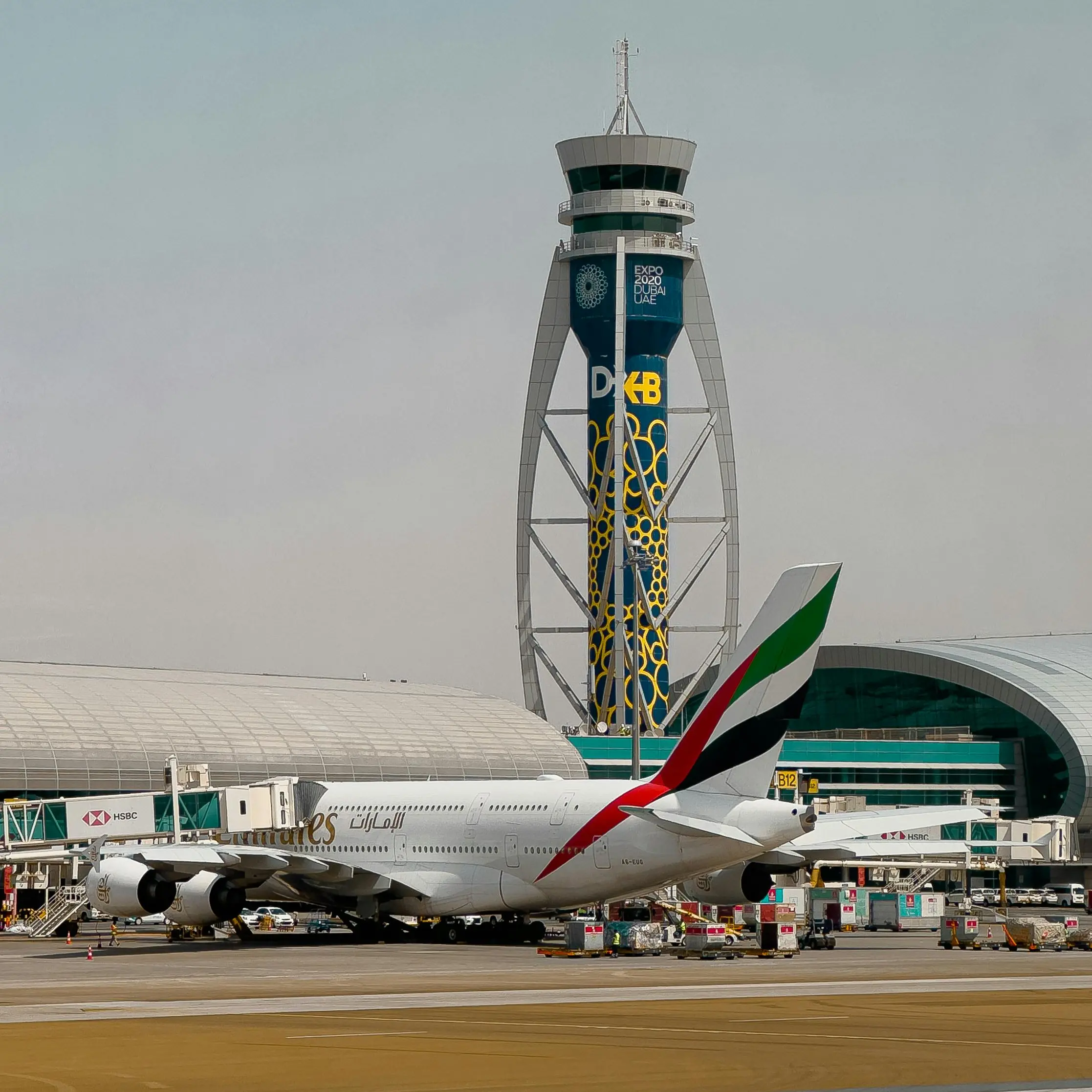 <p>Bloccati a Dubai, la mamma di una studentessa di Catanzaro: «È stata due volte nei bunker per gli allarmi ma sta bene»</p>