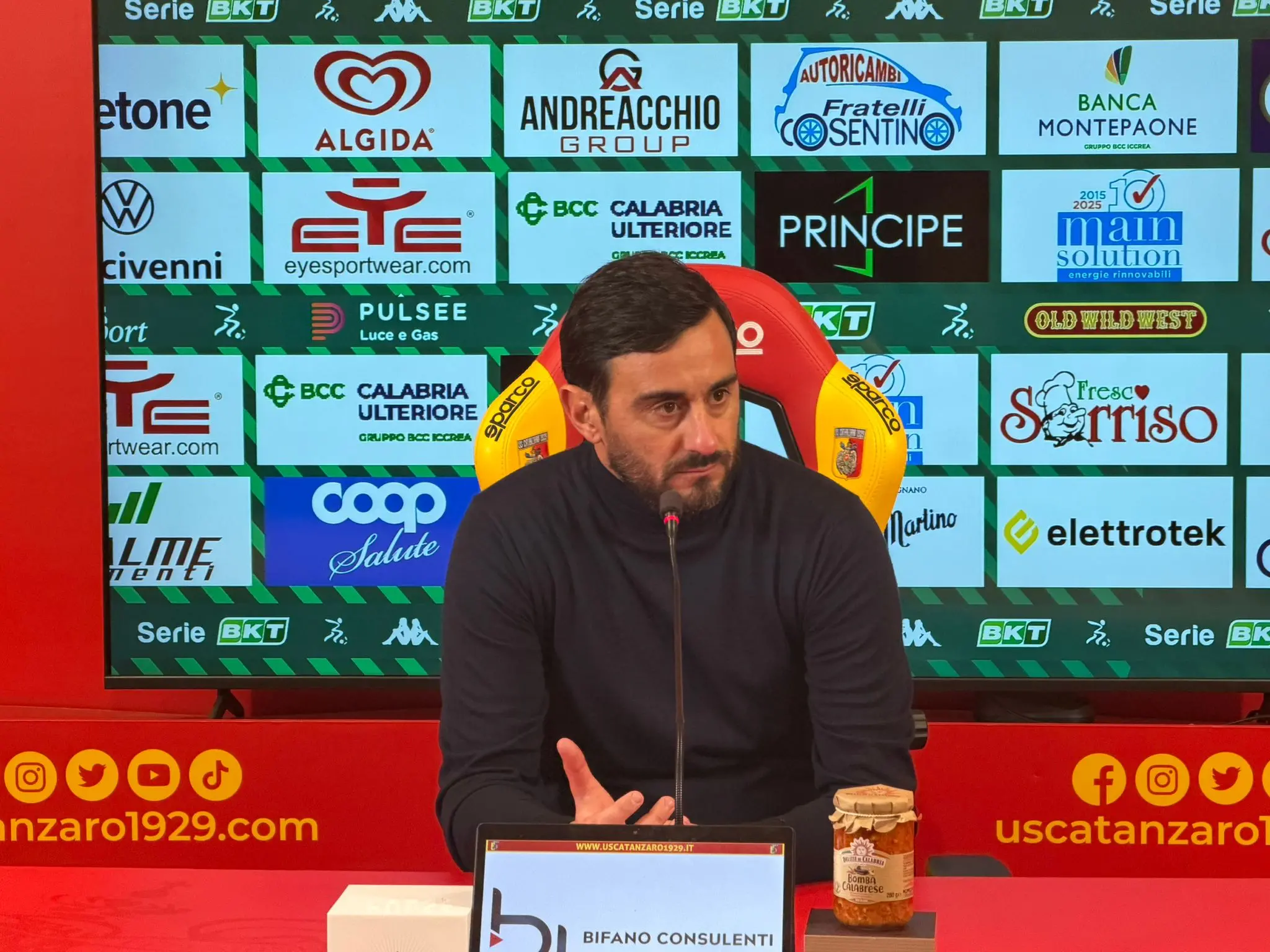 Il Catanzaro alla prova Carrarese, Aquilani: «La testa sarà fondamentale, mi aspetto continuità». I convocati