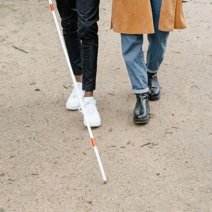 Vibo, la denuncia dell’Unione ciechi: «L’Asp nega con cavilli e lungaggini gli ausili protesici ai non vedenti»\n
