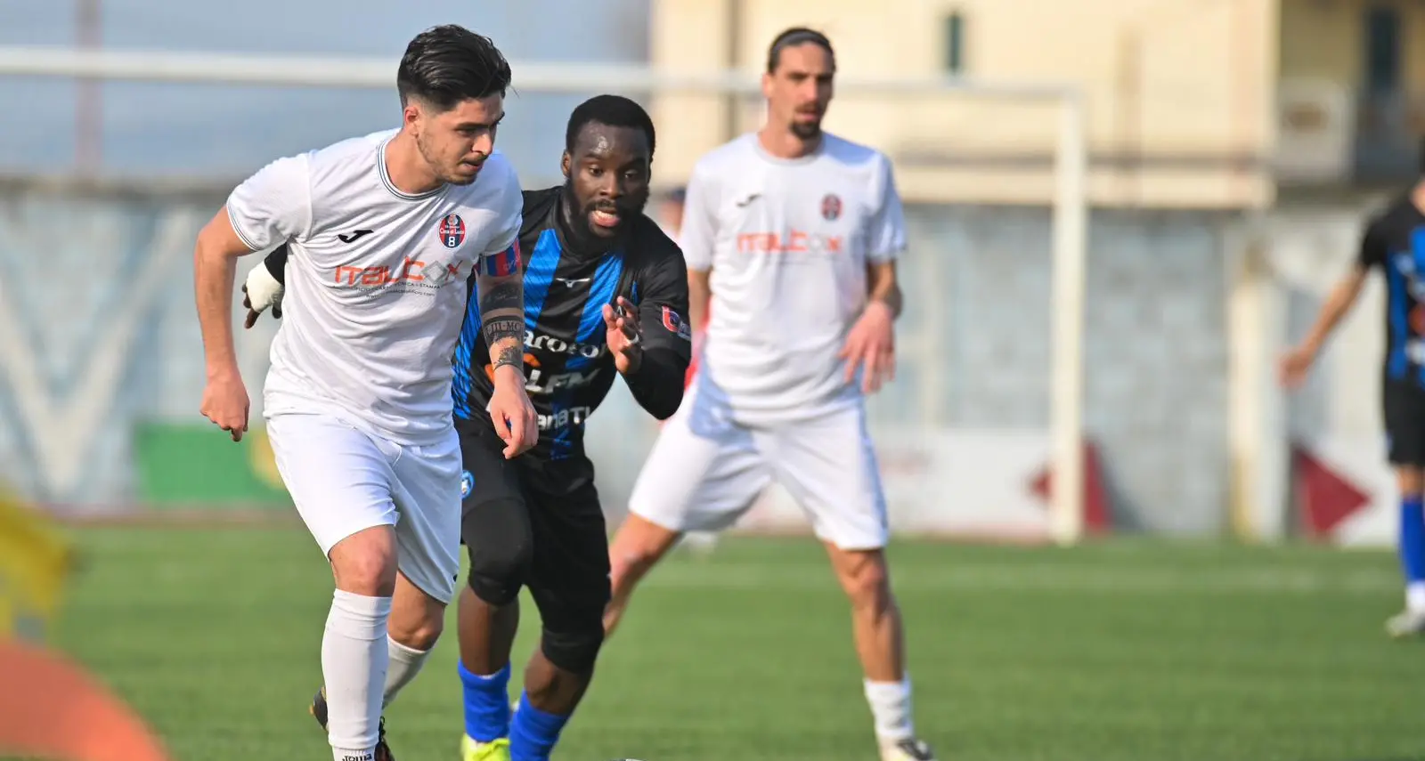 Coppa Italia Dilettanti, pari e patta tra Db Rossoblù Luzzi e Bisceglie: l’andata dei quarti finisce 0-0\n