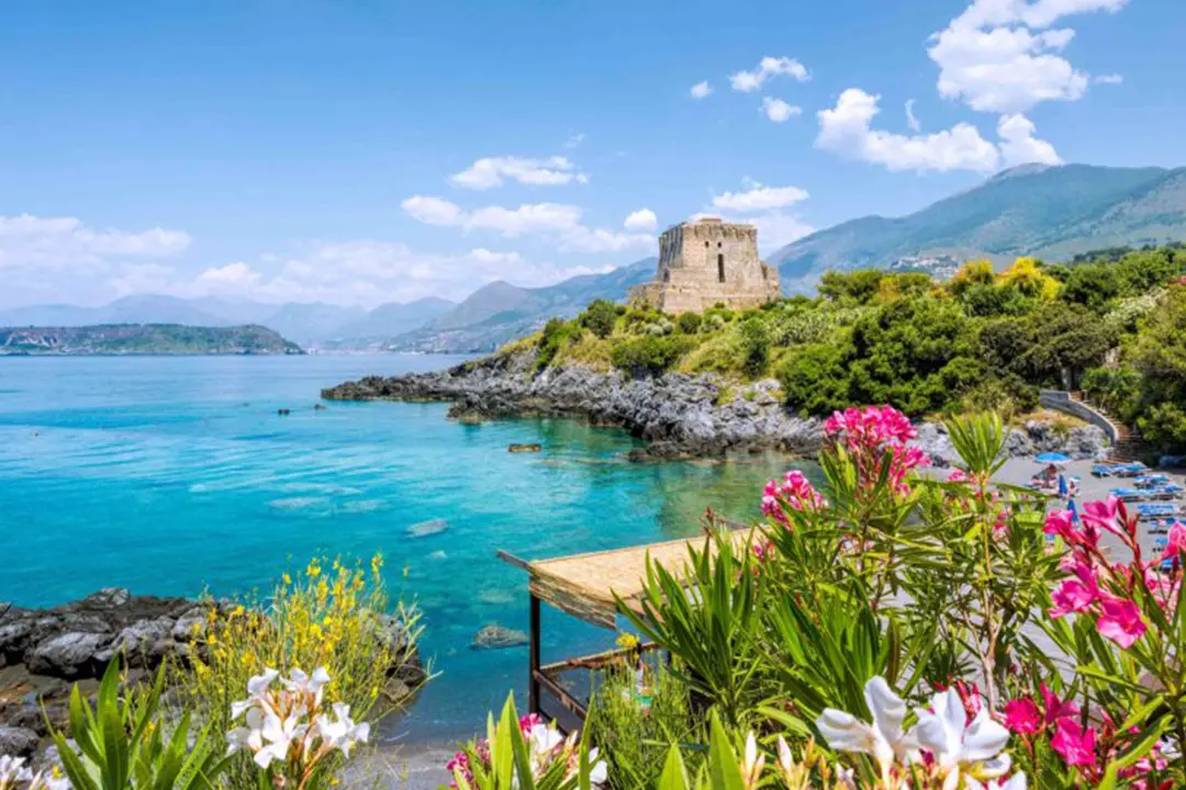 Tra centro storico e scorci mozzafiato: San Nicola Arcella entra nella rete del Borghi più belli d’Italia\n