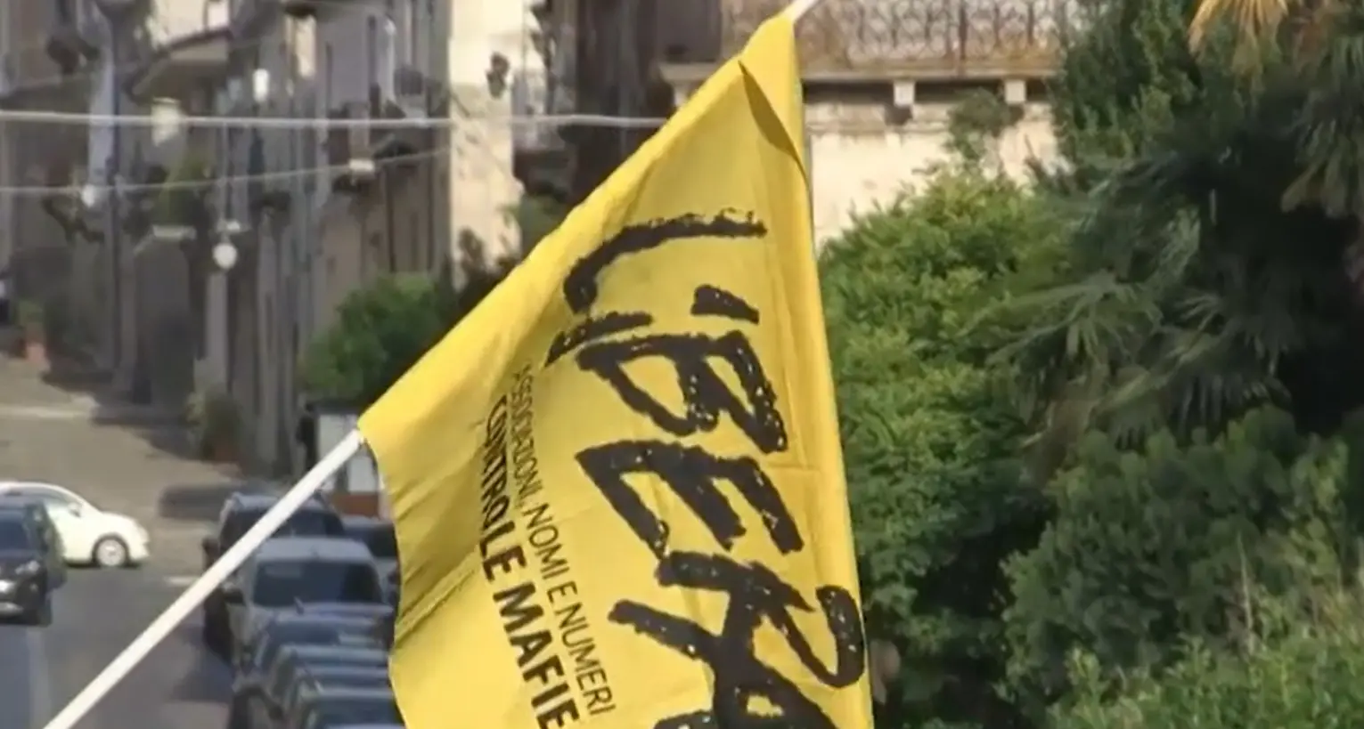 Beni confiscati alle mafie, Libera festeggia i 30 anni della legge nelle piazze d’Italia: iniziative anche in Calabria\n