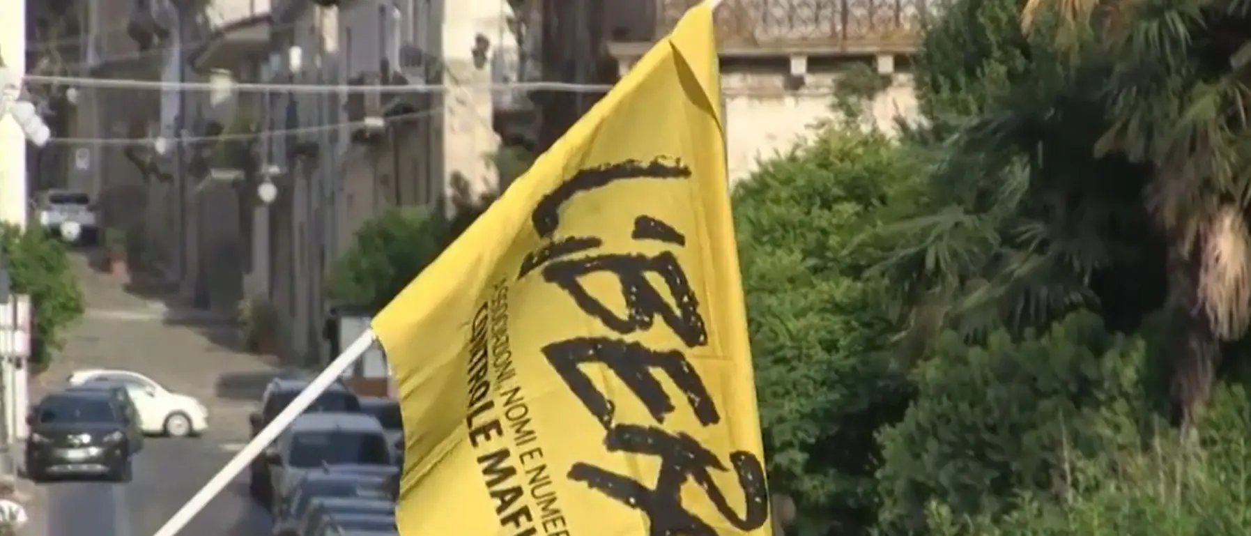 Beni confiscati alle mafie, Libera festeggia i 30 anni della legge nelle piazze d’Italia: iniziative anche in Calabria\n