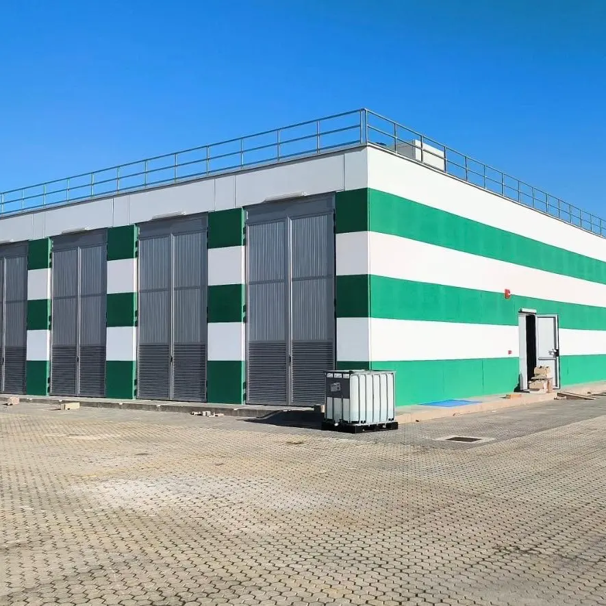 Gioia Tauro accelera sulla transizione energetica del porto: realizzata la prima cabina del cold ironing che alimenterà 900 metri di banchina