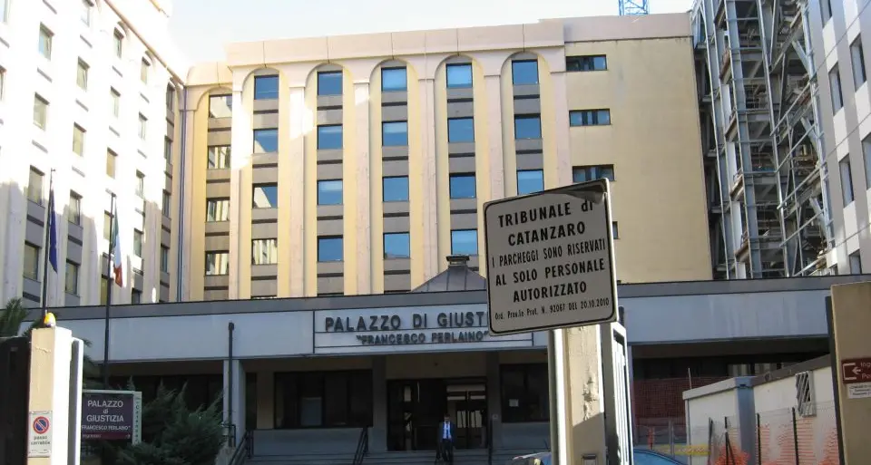 Divieto di contestazioni “a catena”: il Riesame scarcera sorvegliato speciale di Zungri\n