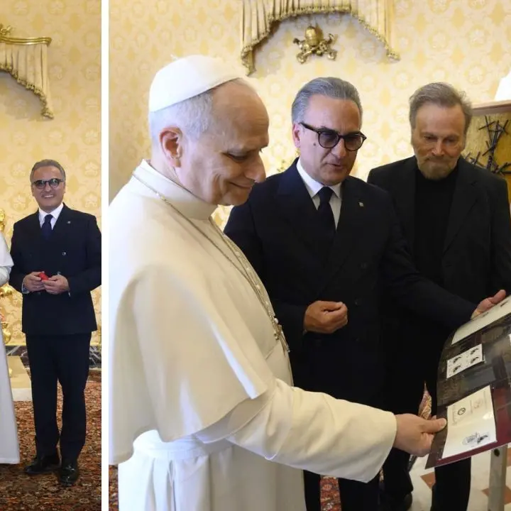 L’orafo Peppe Spadafora ricevuto in Vaticano da Papa Leone\n