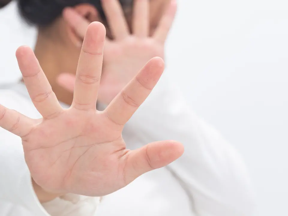 Prevenzione e contrasto della violenza di genere, la giunta regionale approva il Piano triennale: in campo 8 mln di risorse