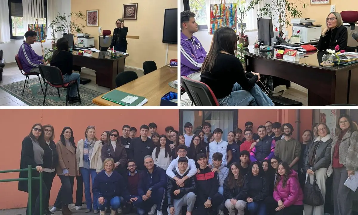 Castrovillari, Mirko e Azzurra tornano in classe dopo Dubai: striscione e abbracci al Mattei\n