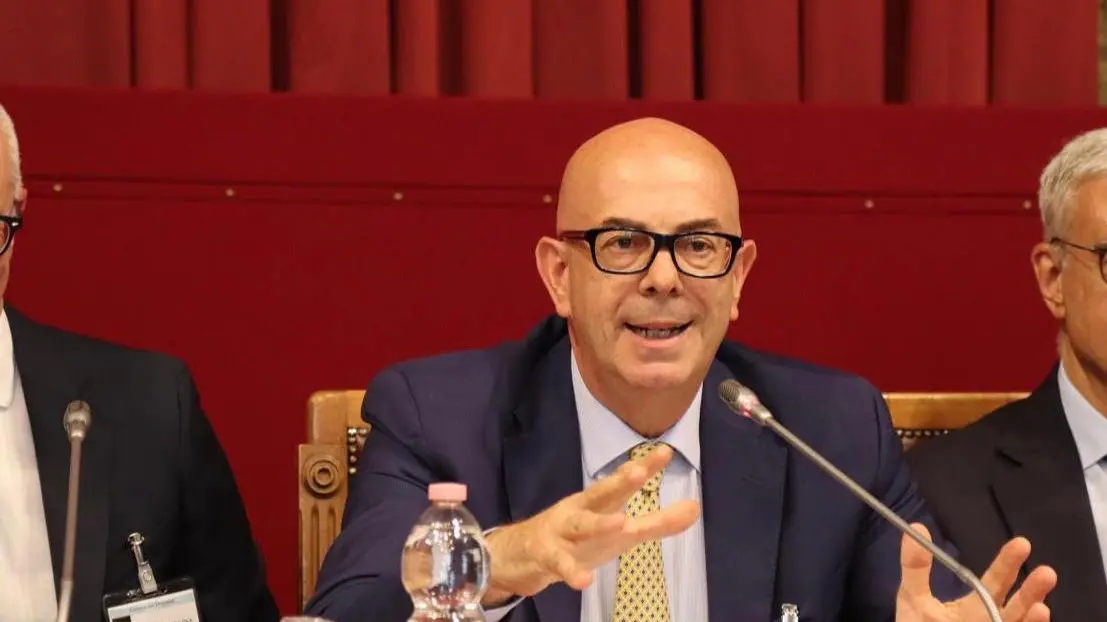 Guerra in Iran e caro carburanti, dalla Calabria l’allarme delle Pmi che\u00A0temono costi più alti e calo dei consumi\n